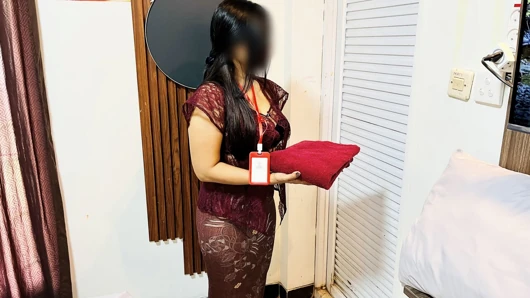 BOKEP INDO VIRAL – Pelayan hotel berkebaya merah (gadis yang dijebak oleh tamu hotel)