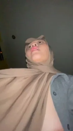 BOKEP INDO VIRAL – Temen Kuliah Hijab Ternyata Open BO Parts 4